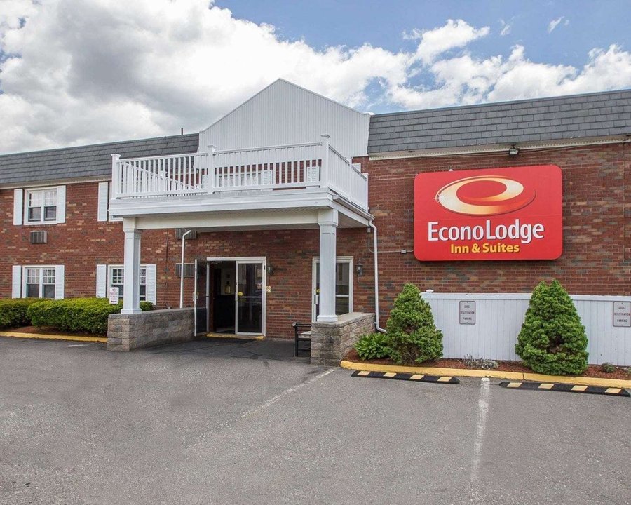 ECONO LODGE INN & SUITES AIRPORT $69 ($̶9̶8̶) - Prices & Hotel Reviews ...