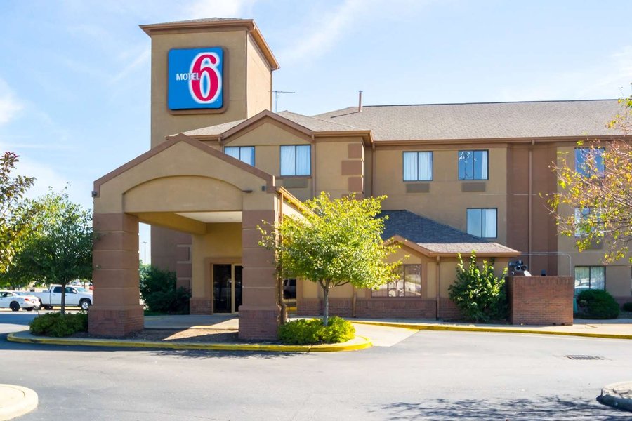 MOTEL 6 INDIANAPOLIS - AIRPORT $56 ($̶6̶4̶) - Prices & Hotel Reviews