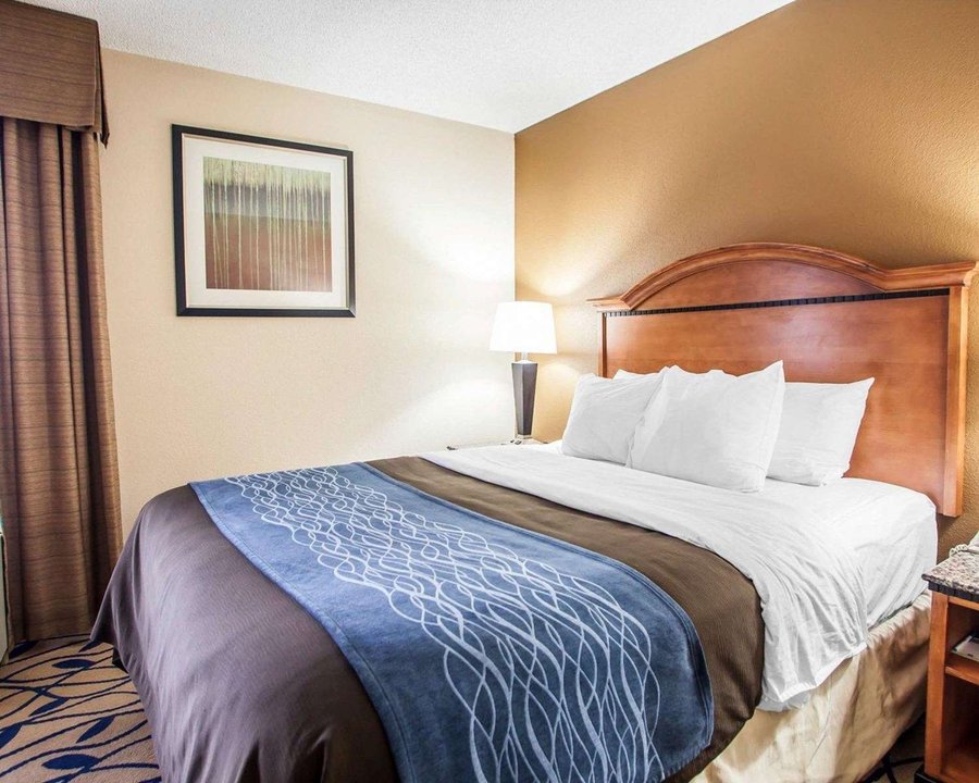 COMFORT INN $89 ($̶1̶0̶9̶) - Prices & Hotel Reviews - Bourbonnais, IL ...