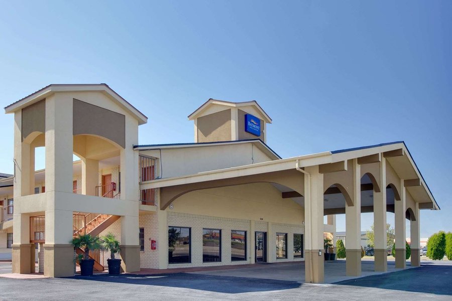 BAYMONT WYNDHAM TERRELL  59     7  3    Updated 2020 Prices Hotel