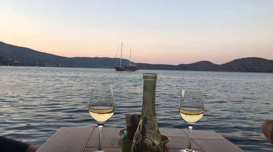 Best view for a drink in Elounda at Del Mar Snack Bar