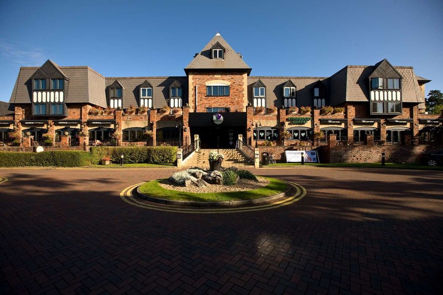 VILLAGE HOTEL MANCHESTER CHEADLE - Updated 2020 Prices, Reviews, and ...