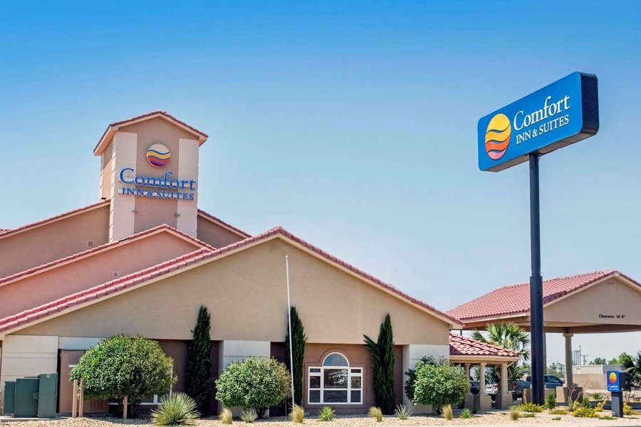 COMFORT INN & SUITES DEMING 70 (̶1̶0̶6̶) Prices & Hotel Reviews