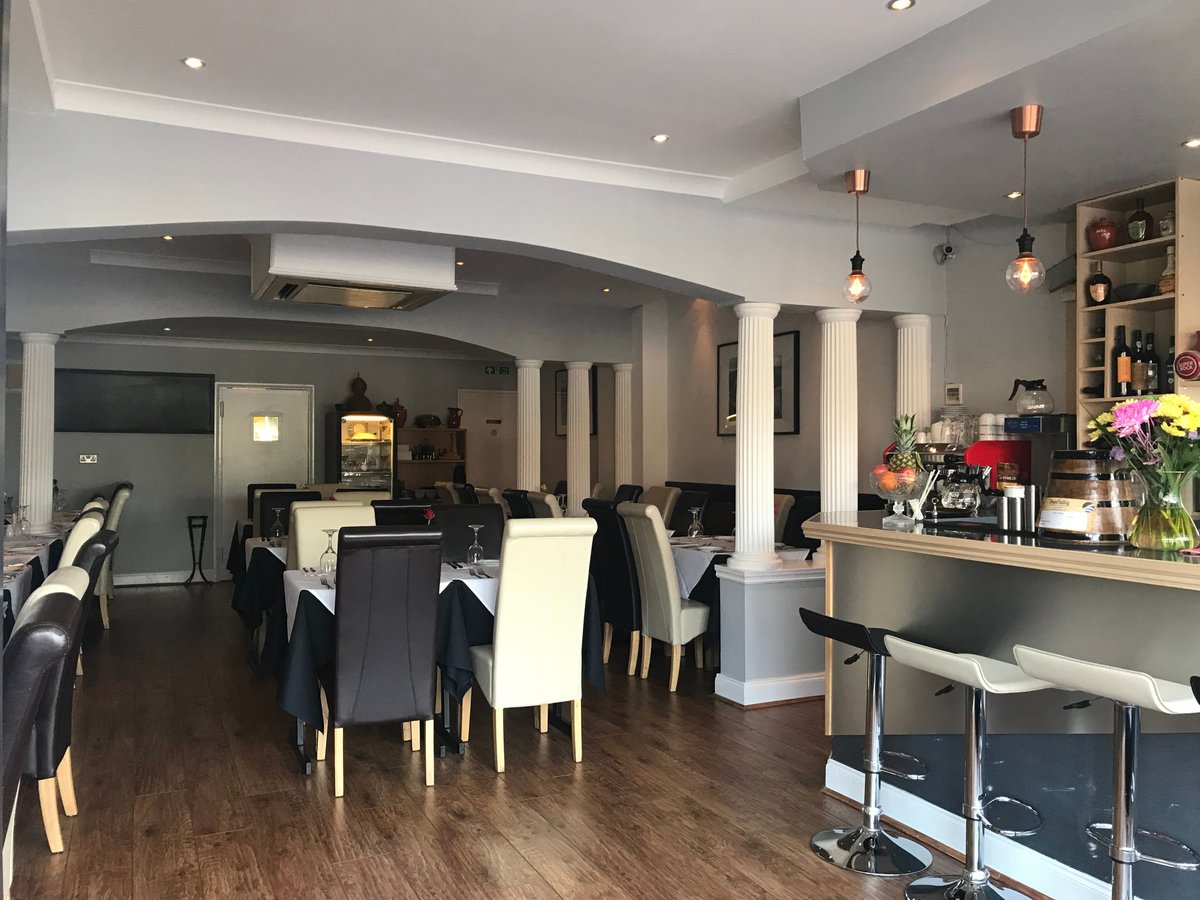 DOURO VALLEY, Canvey Island - Updated 2024 Restaurant Reviews, Menu ...