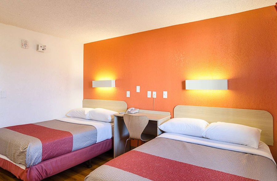 MOTEL 6 DENVER CENTRAL - FEDERAL BOULEVARD $54 ($̶6̶1̶) - Updated 2020