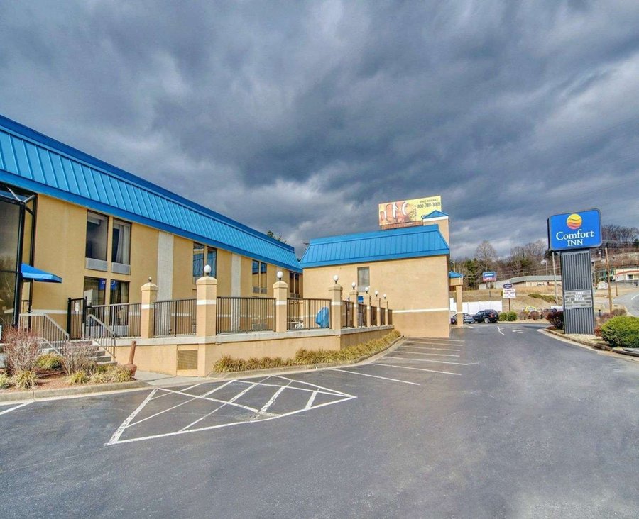 COMFORT INN MARTINSVILLE $71 ($̶1̶2̶4̶) - Prices & Hotel Reviews - VA ...