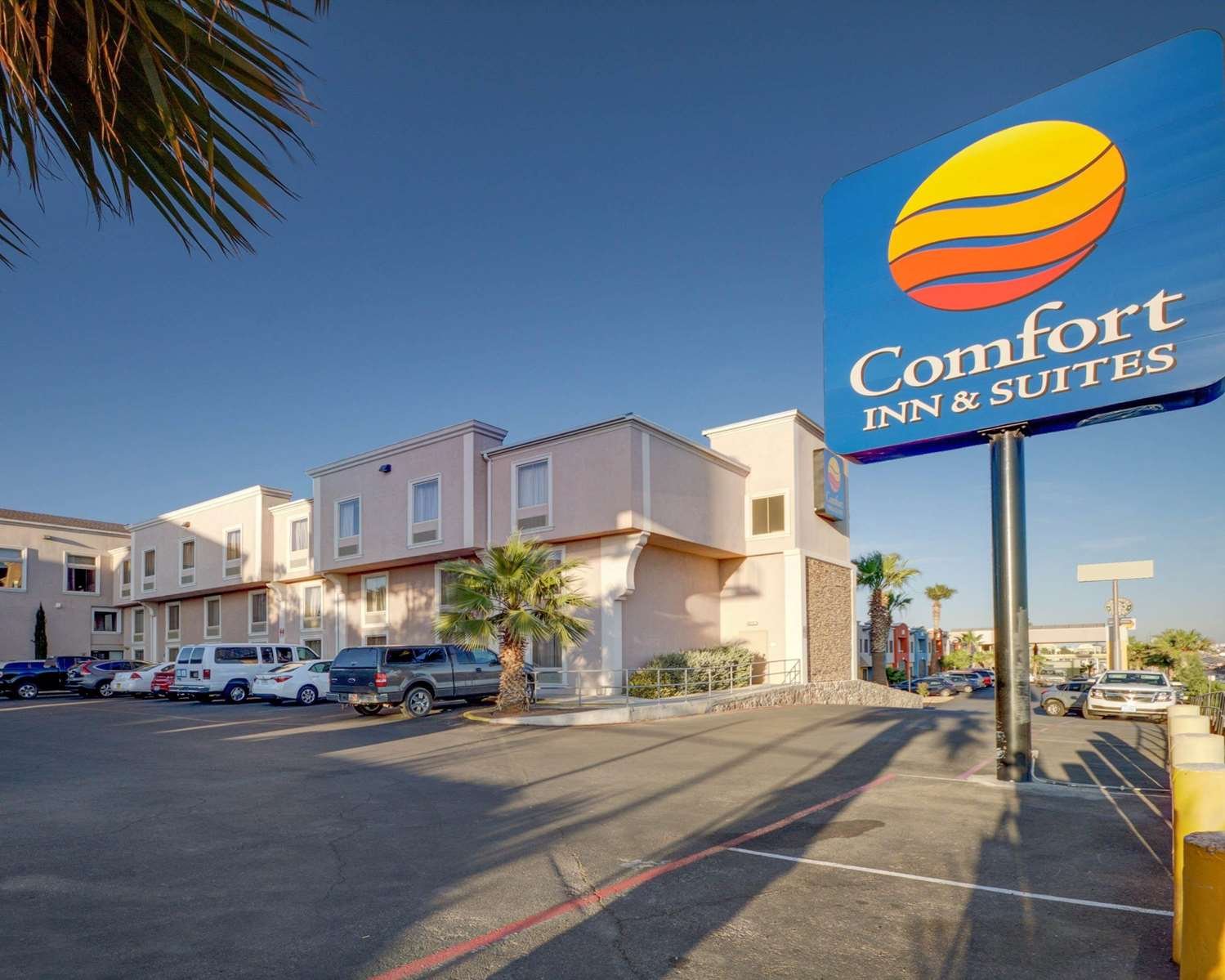 COMFORT INN SUITES I 10 AIRPORT 93 1 2 4 Updated 2021 Prices   Hotel Exterior 