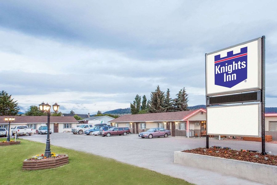 KNIGHTS INN MERRITT - Prices & Hotel Reviews (British Columbia