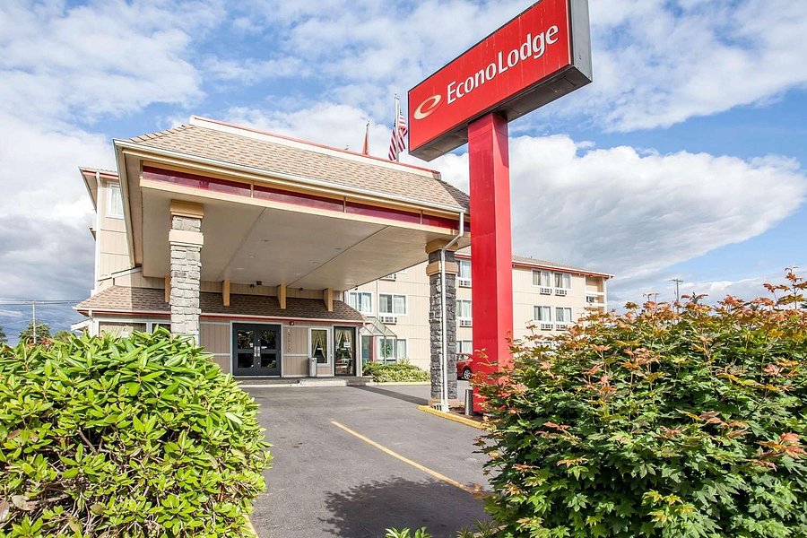 The 10 Closest Hotels To Ramada By Wyndham Seatac Airport Tripadvisor Find Hotels Near Ramada By Wyndham Seatac Airport