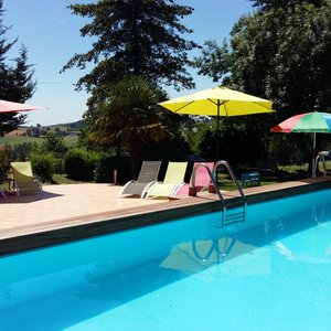 Piscine et terrasse