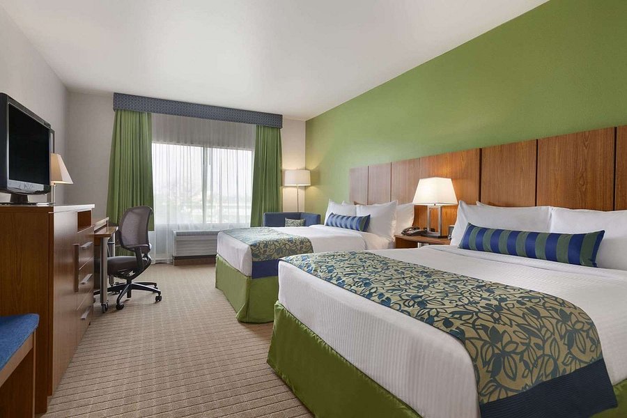 Wyndham Garden San Antonio Riverwalk Museum Reach Rooms Pictures Reviews Tripadvisor Wyndham Garden San Antonio Riverwalk, Rooms And Gardens San Antonio Tx