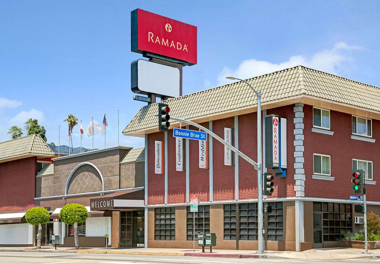 RAMADA BY WYNDHAM LOS ANGELES/DOWNTOWN WEST $84 ($̶1̶1̶1̶) - Updated ...