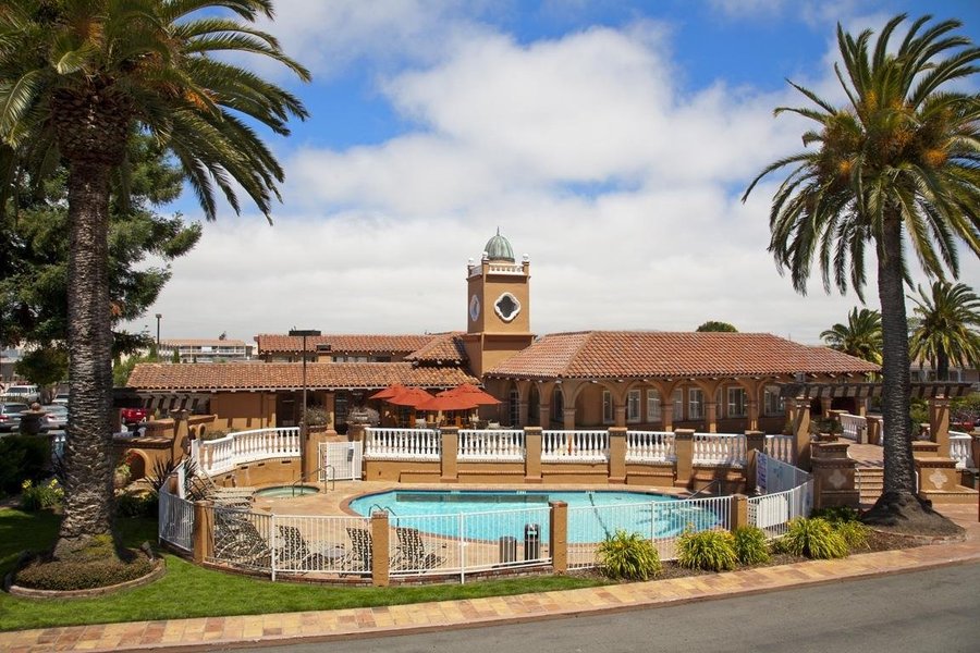 SFO AIRPORT HOTEL, EL RANCHO INN SIGNATURE COLLECTION $66 ($̶9̶3̶