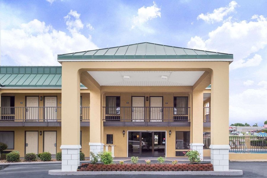 DAYS INN BY WYNDHAM MONTICELLO 50 (̶7̶9̶) Updated 2021 Prices