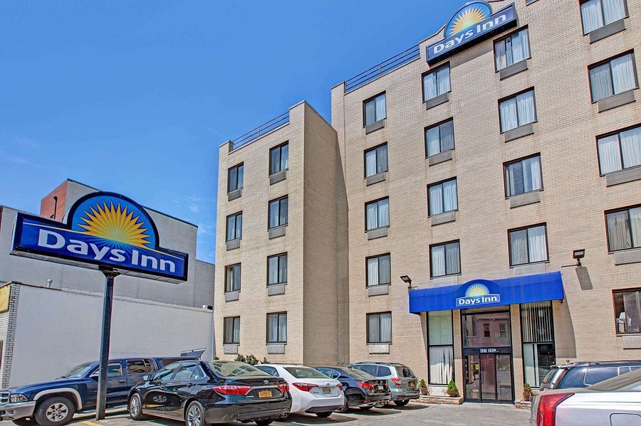DAYS INN BY WYNDHAM BROOKLYN Updated 2021 Prices, Hotel Reviews, and