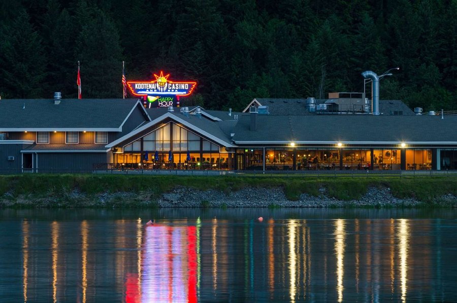 Idaho’s Gem: Where Relaxation Meets Excitement At The Kootenai River Inn Casino & Spa