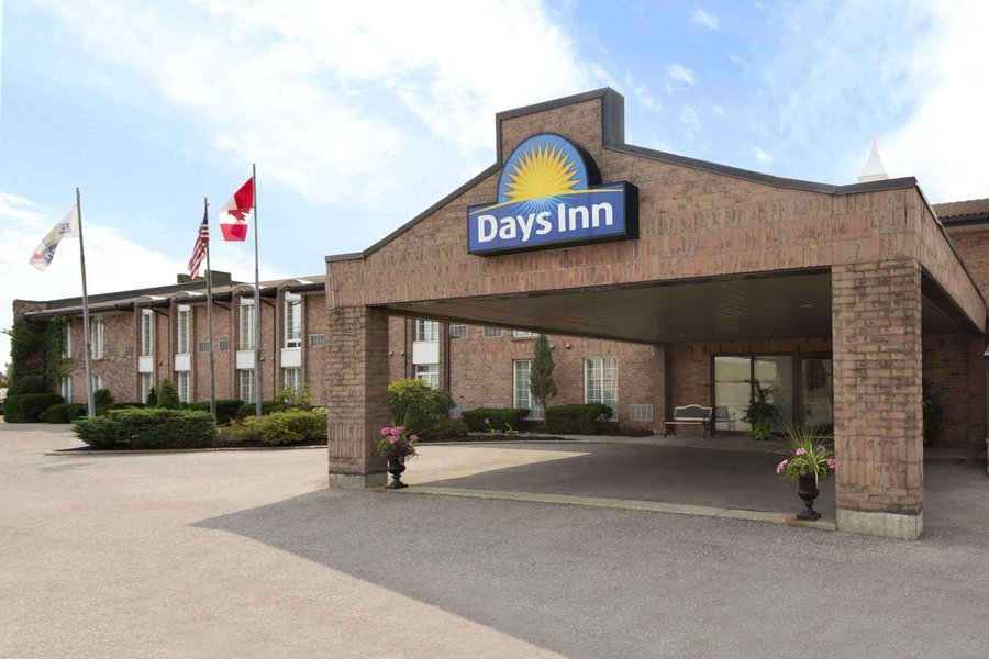 DAYS INN BY WYNDHAM BRANTFORD (CANADÁ): 70 fotos, comparação de preços