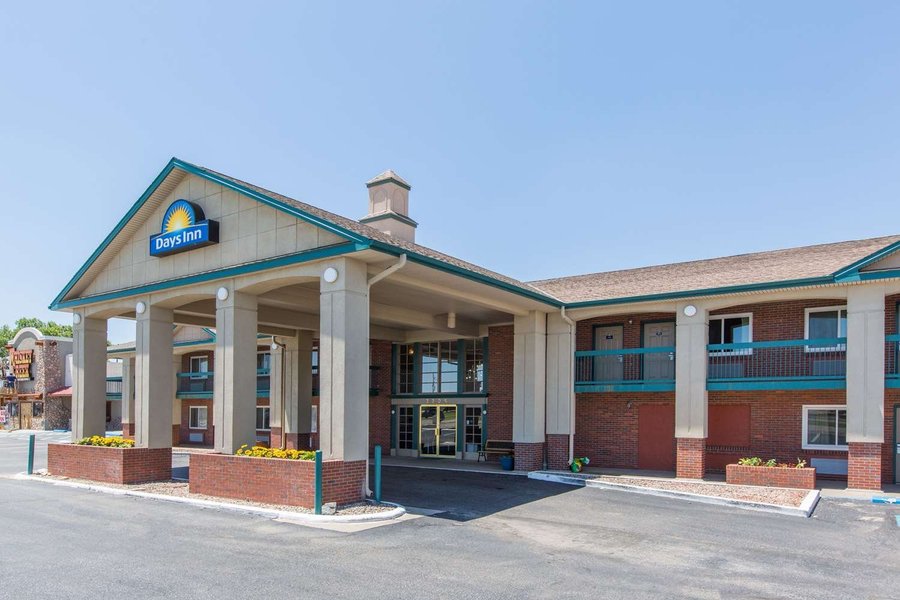 DAYS INN BY WYNDHAM HAYS $49 ($̶5̶9̶) - Updated 2020 Prices & Motel ...