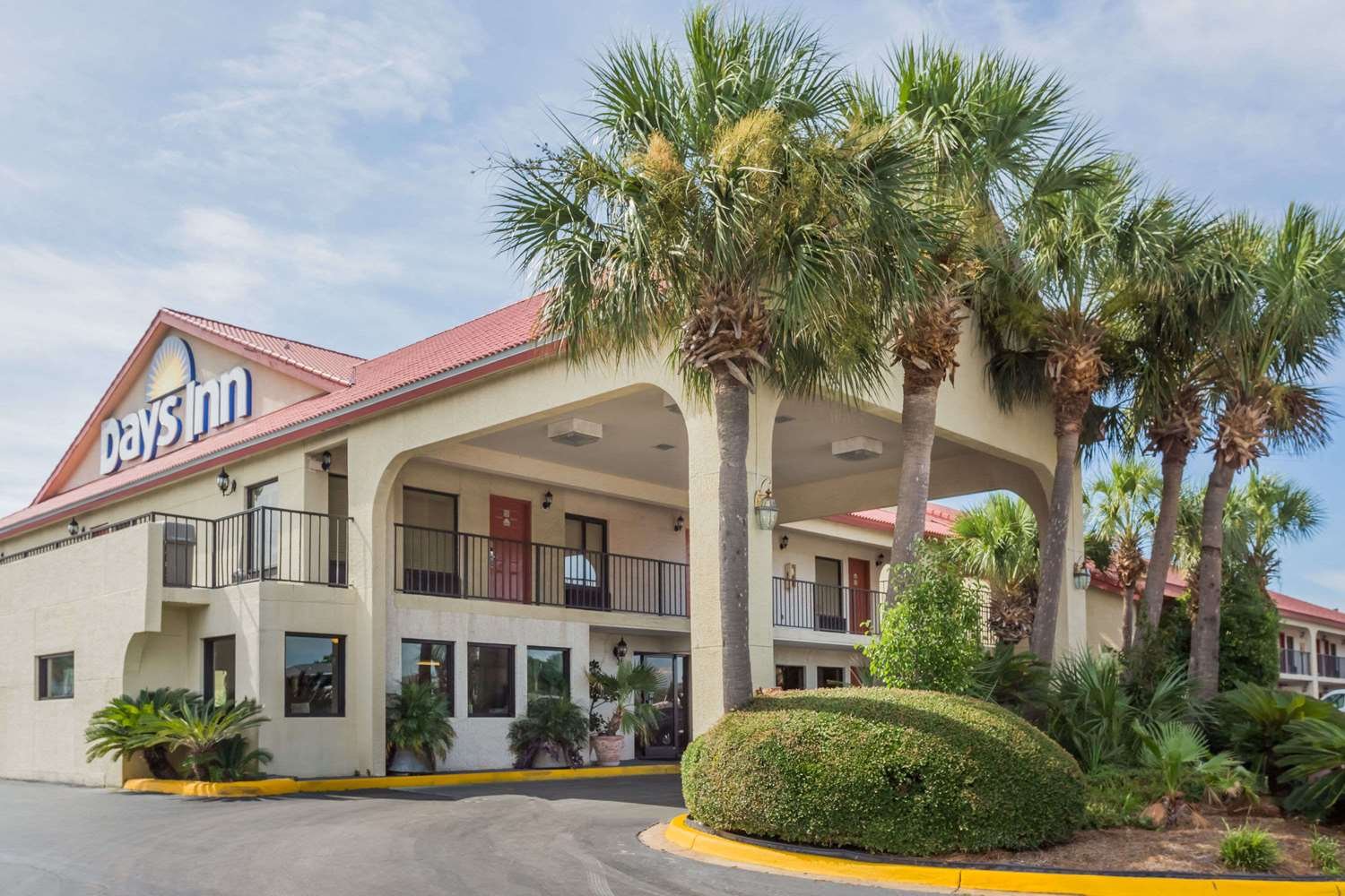 DAYS INN BY WYNDHAM DESTIN Updated 2021 Prices Hotel Reviews FL   Exterior 