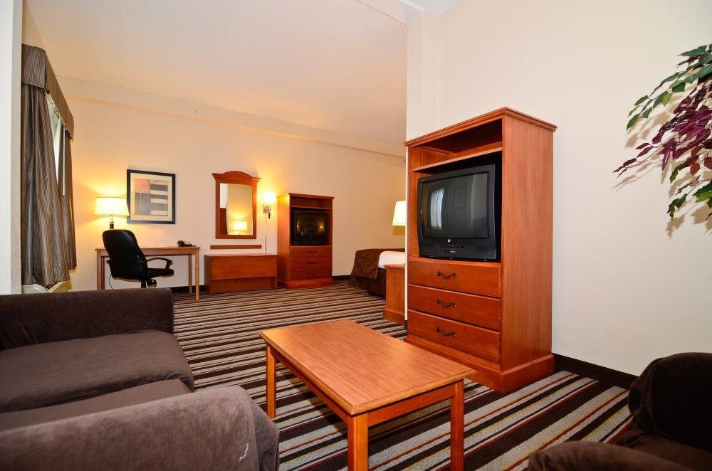 Hotel photo 15 of Best Western Windsor Inn & Suites.