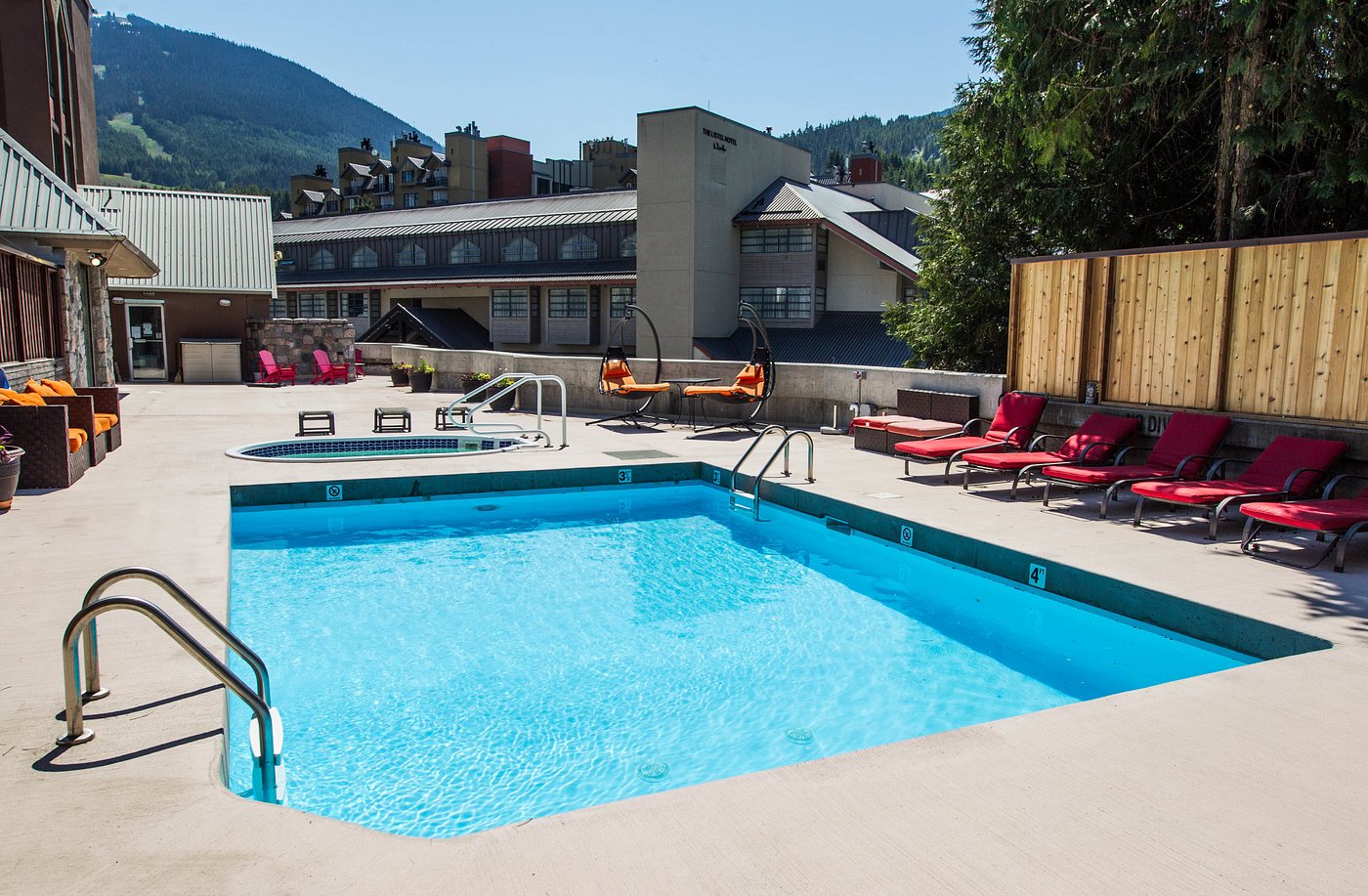 Adara Hotel Updated 2023 Prices And Reviews Whistler British Columbia