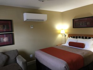 Room & Suite
