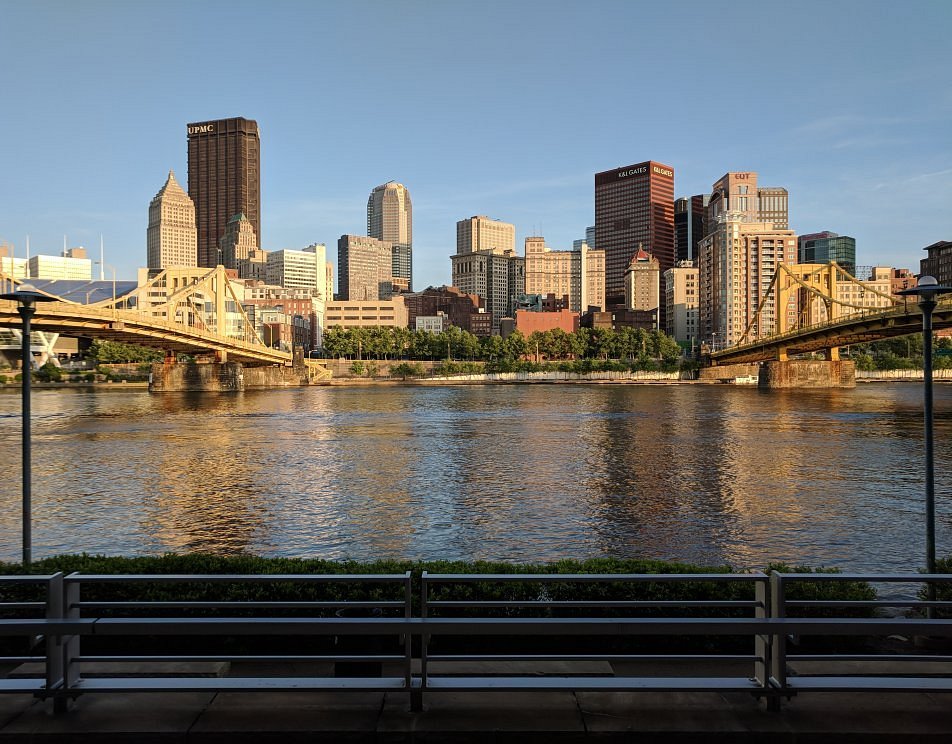 File:Pnc-park-allegheny-river-view.jpg - Wikipedia