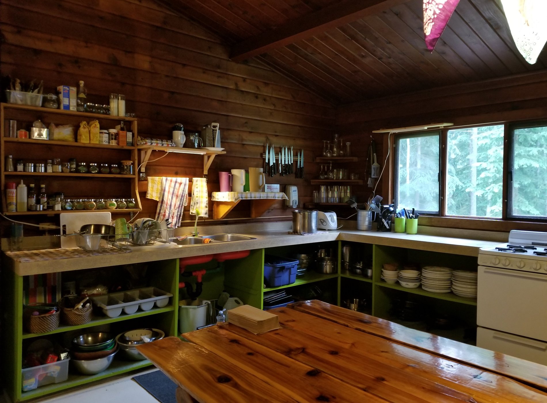 HI Athabasca Falls Wilderness Hostel by null