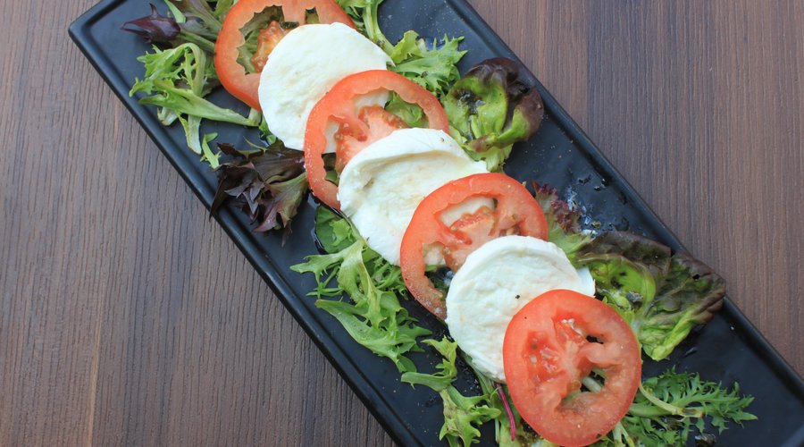 Caprese Salad - I am Vegetarian! 