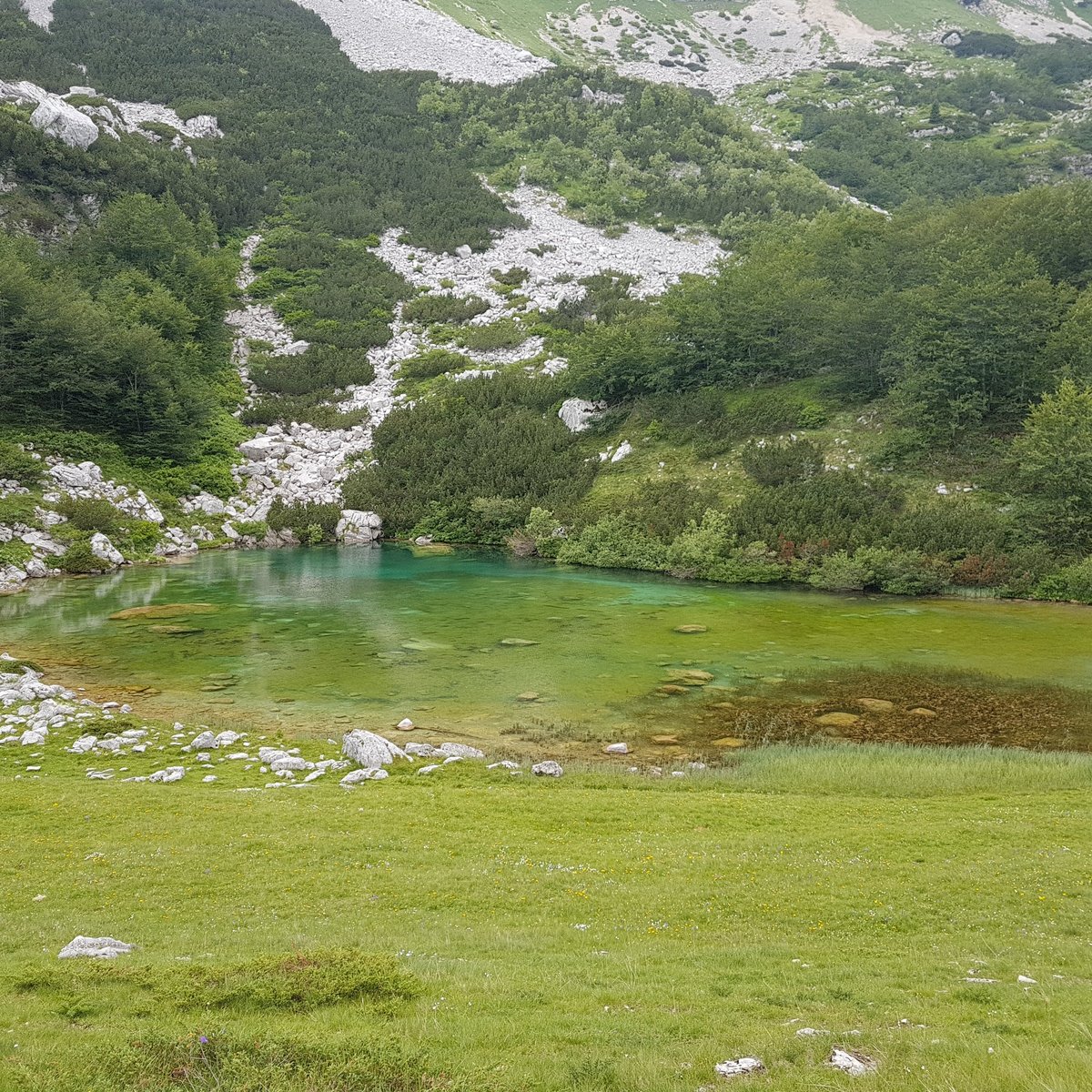 Jablan озеро.