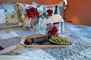 Room & Suite