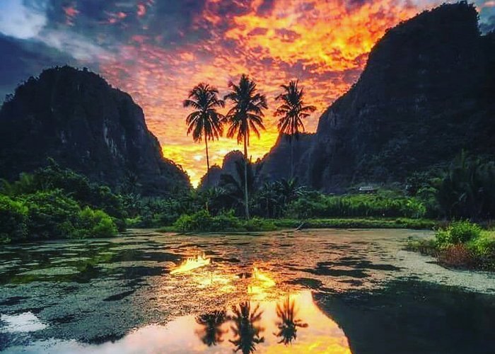 See a beautiful sunrise at HAJI SIKKI GUEST HOUSE in Kampung Berua Rammang-Rammang village