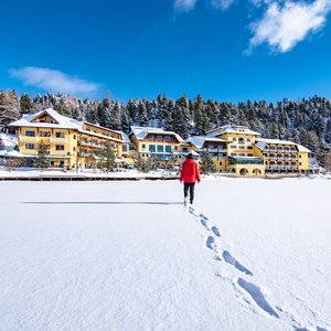 Im Winter verwandelt sich die Landschaft rund um den Jägerwirt in ein schneesicheres Paradies. 