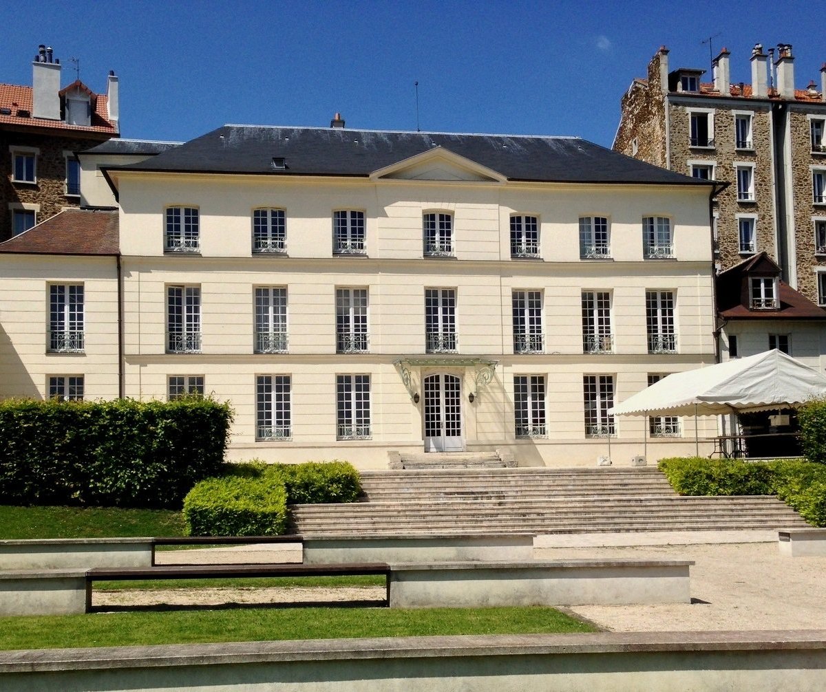 Apartment La maison bleue, Nogent-sur-Seine, France 