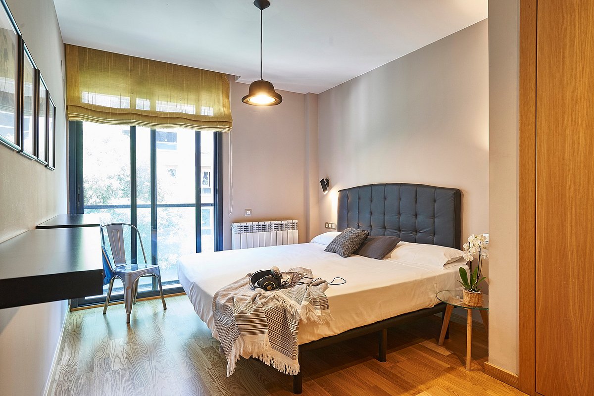 Solo asta armadio - Picture of Zoilo Apartments Sagrada Familia, Barcelona  - Tripadvisor