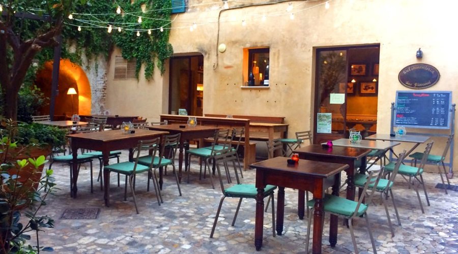 La piazzetta