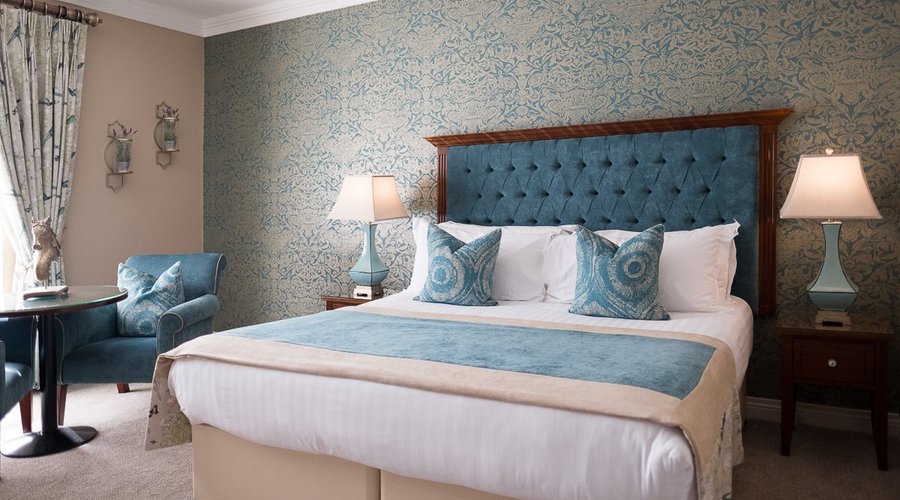 Deluxe Room - blue