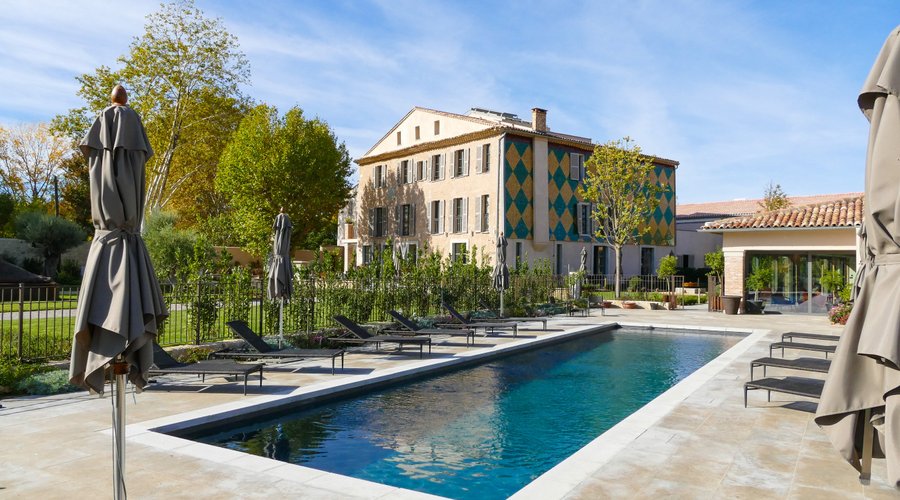 Vue de la Bastide depuis la piscine