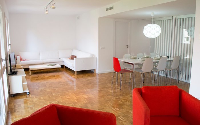 Imagen 2 de Happy People Maragall  Apartaments