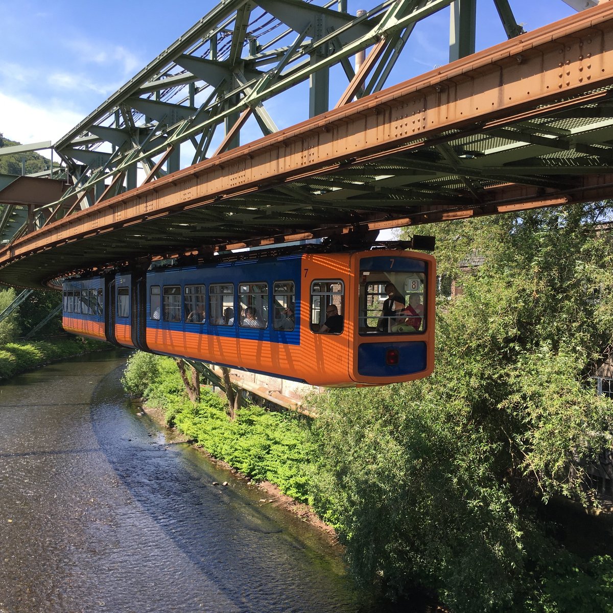 Wuppertaler Schwebebahn Kaiserwagen, Вупперталь: лучшие советы перед  посещением - Tripadvisor