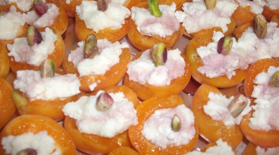 organic, fresh, local food for tasteful recipes available when cooking with Melina