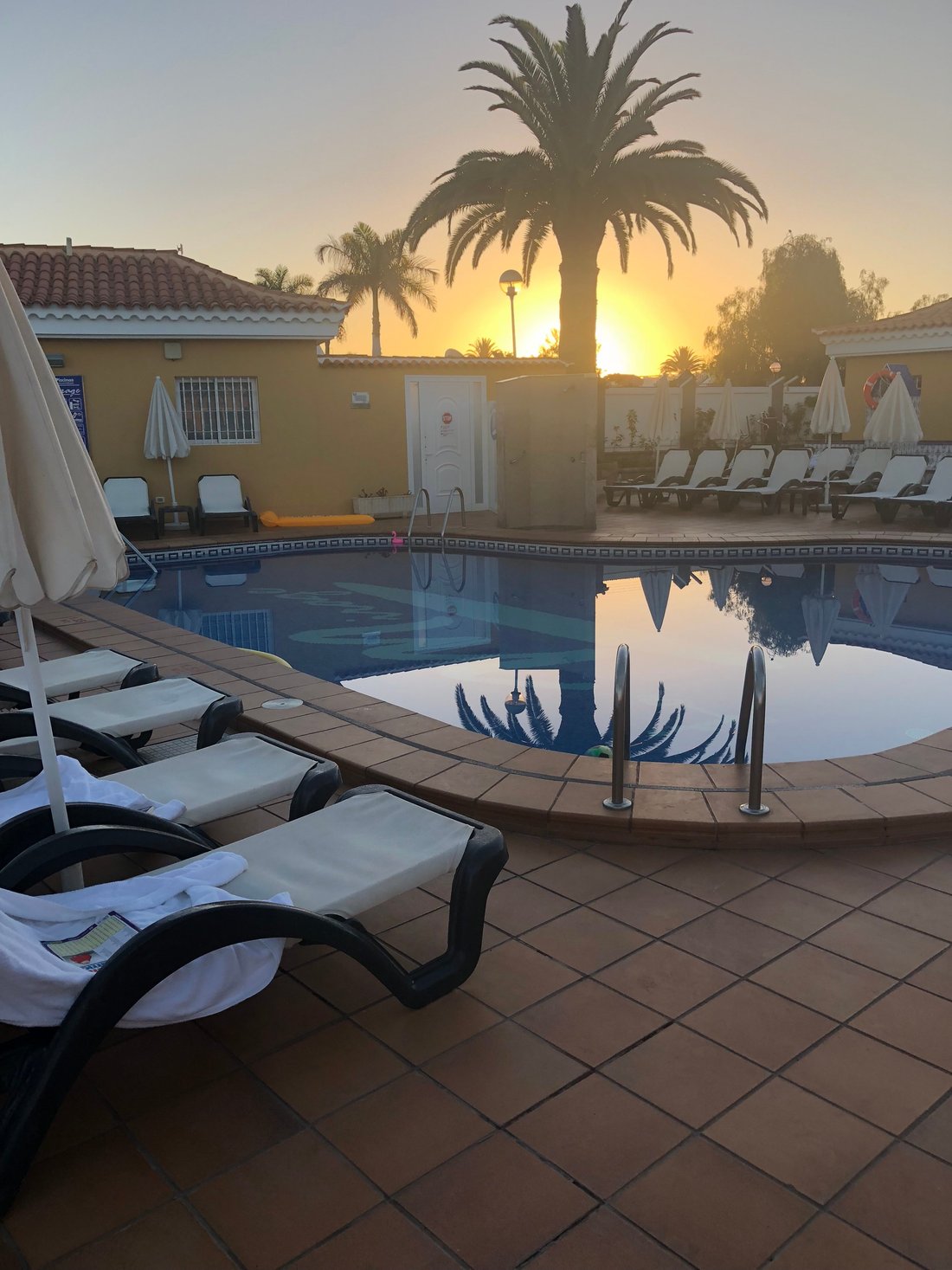 LA MIRAGE SWINGERS COMPLEX - Updated 2024 Specialty Hotel Reviews  (Maspalomas, Gran Canaria)