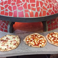 Le nostre Pizze con Forno a Legna