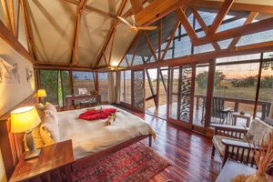 Room & Suite