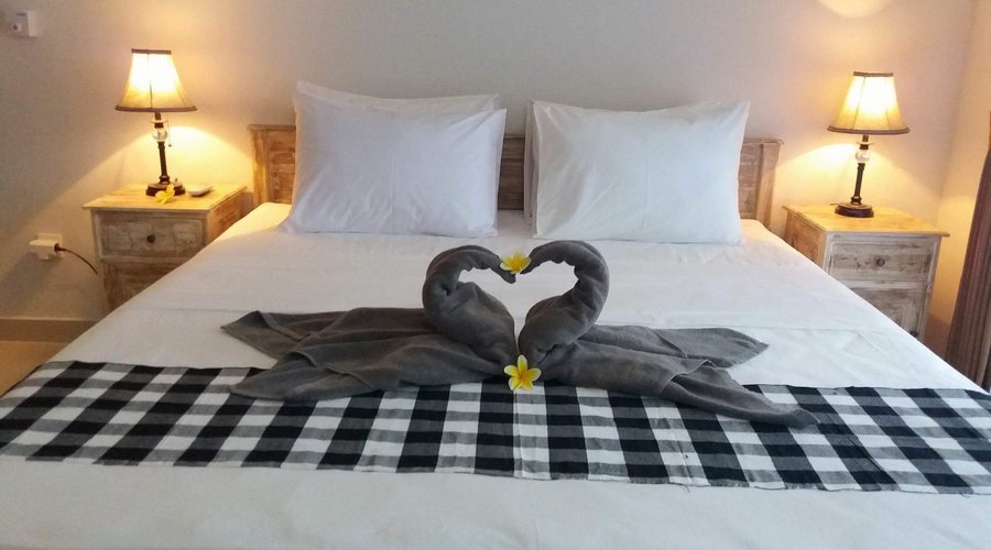Candra Bali Surf School Homestay