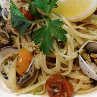 clams and pasta