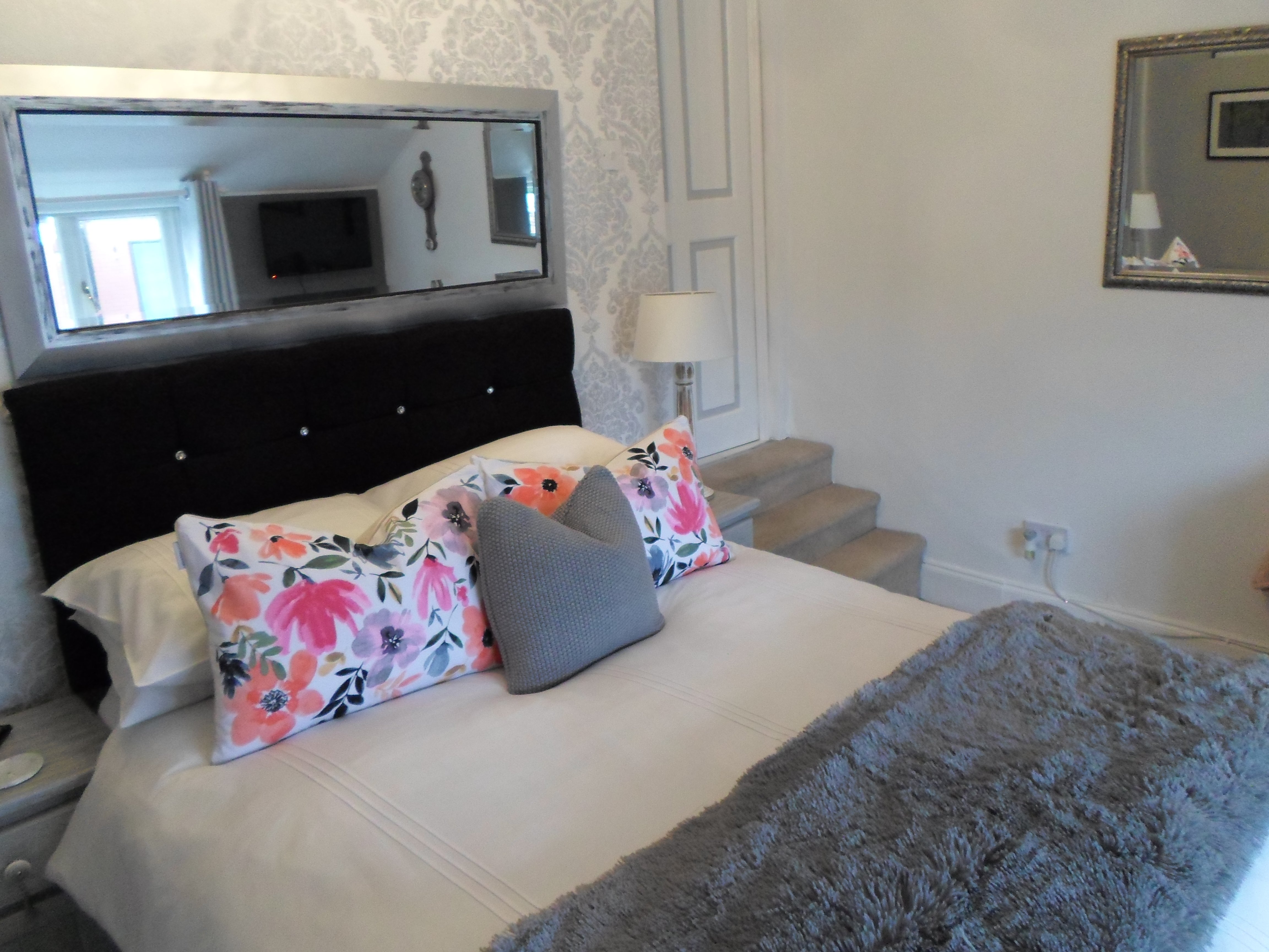 THE BRIDGES B&B (Broomhill) - B&B Reviews, Photos, Rate Comparison ...