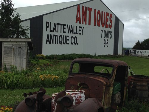 How to Start an Antique Store