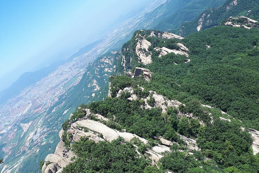 Fengcheng Fenghuang Mountain Scenic Resort image
