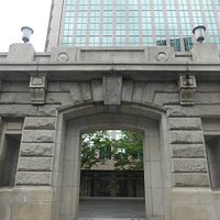 堂島アバンザ玄関ポーチ